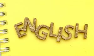 イギリス英語とアメリカ英語の違い。時間の言い方・単位・スペル編