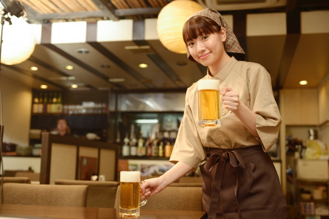 外国人に人気の「居酒屋～Izakaya」を英語で説明すると？